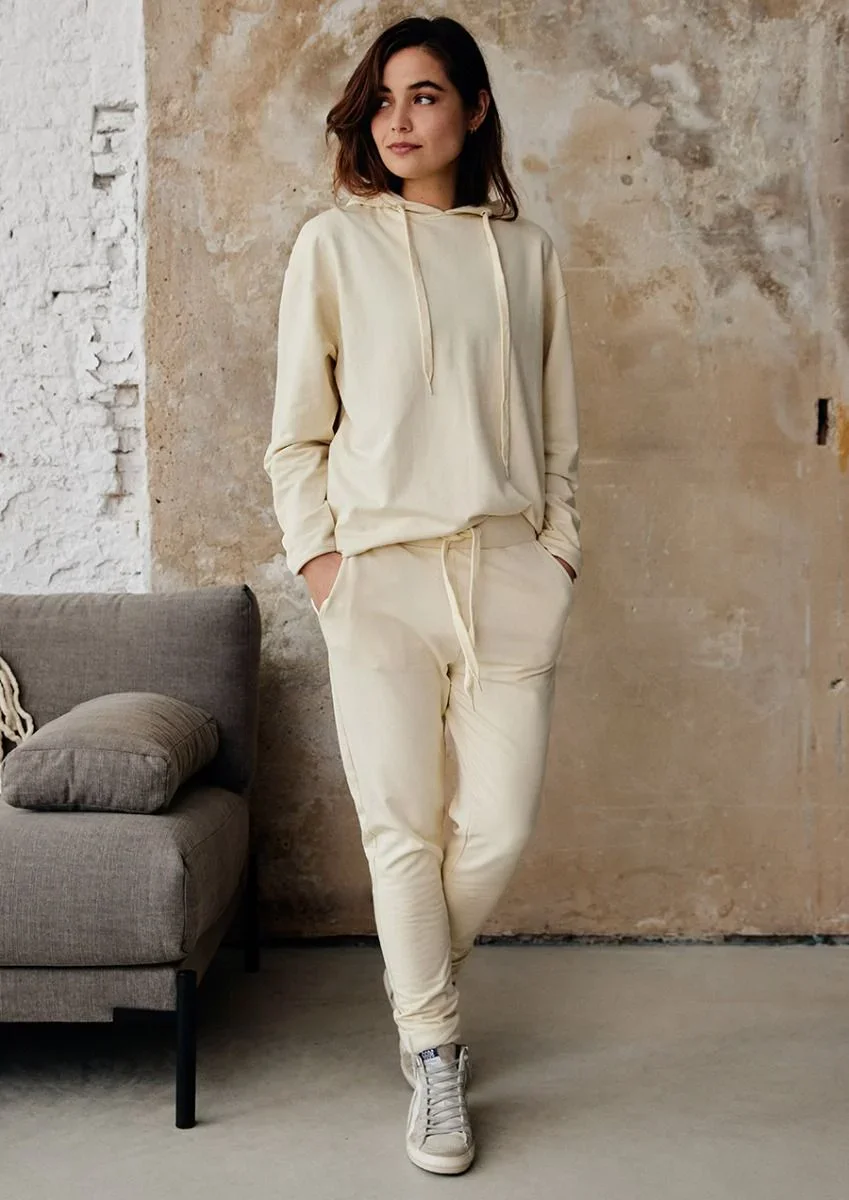 antique white