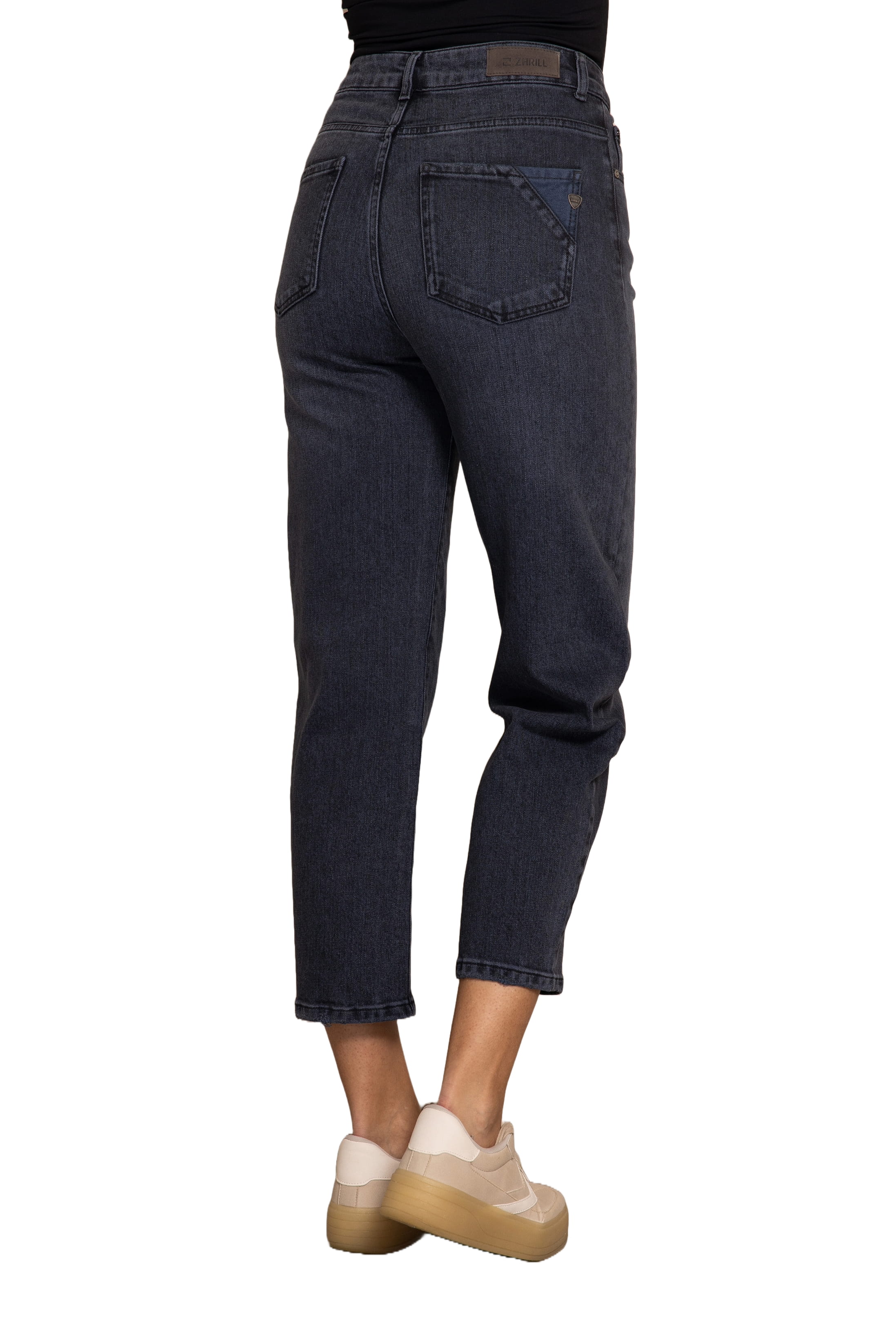 Damen Jeans im Ballon Schnitt in schwarz von Zhrill