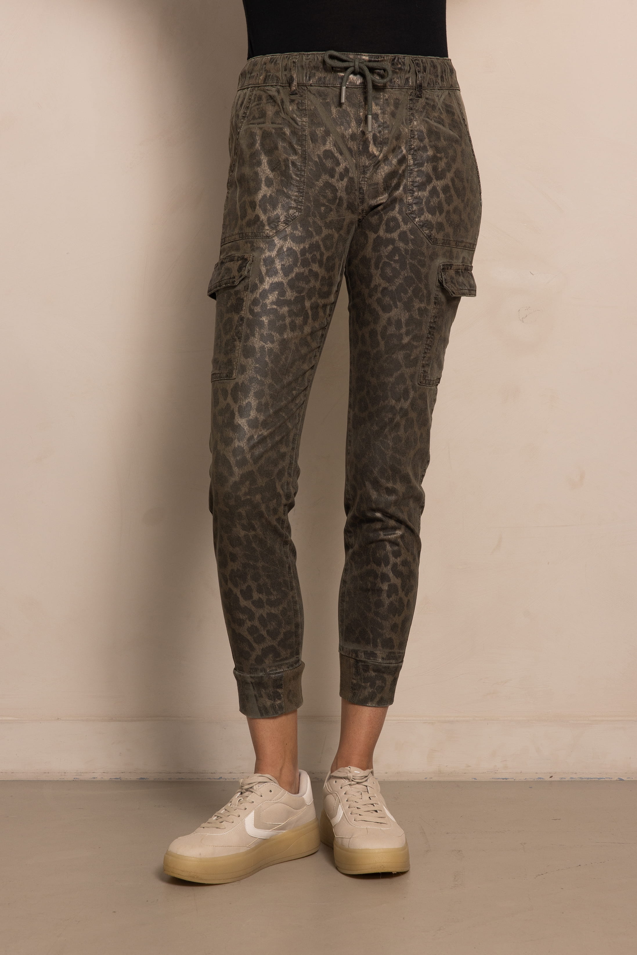 Damen Cargo Hose in Leo olive von Zhrill