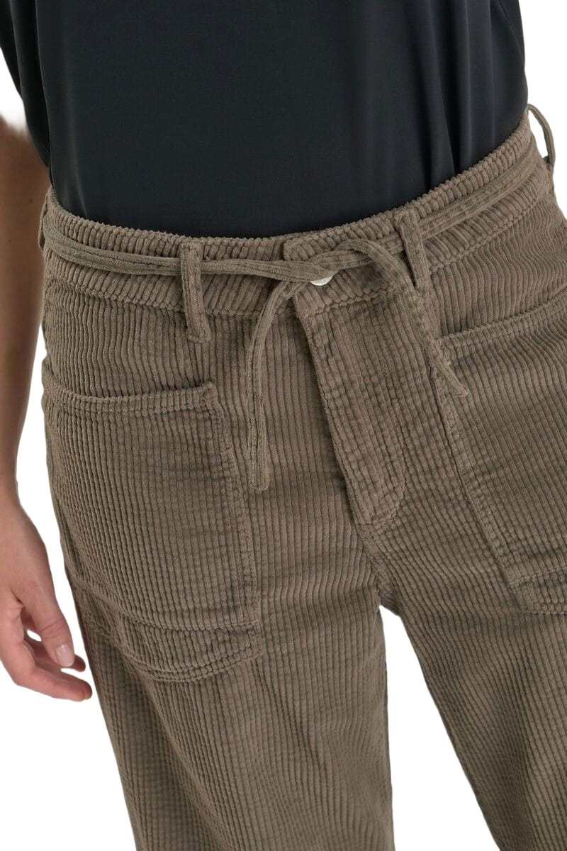 Cordhose im Ballonschnitt in Olive von Le Temps des Cerises