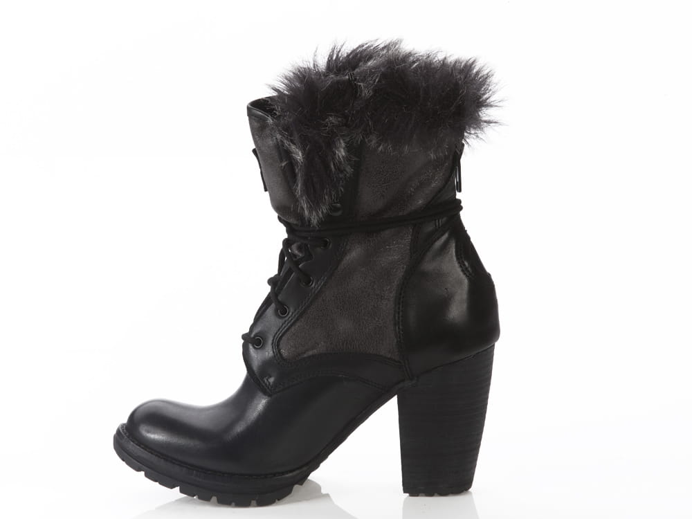 Schuhe_00238rrJuQbL8Tg8jg