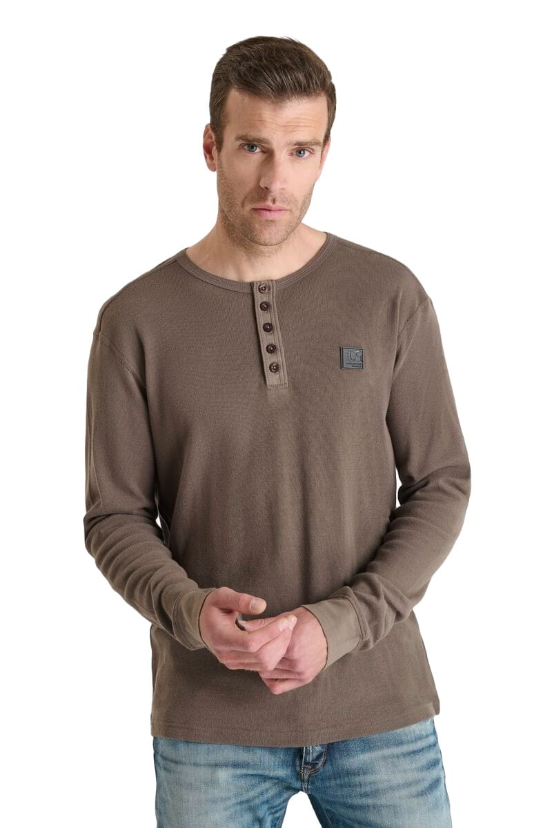 Herren Langarm Shirt in braun von Le Temps des Cerises