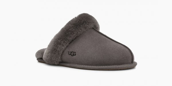 UGG Scuffette II Damen Hausschuhe